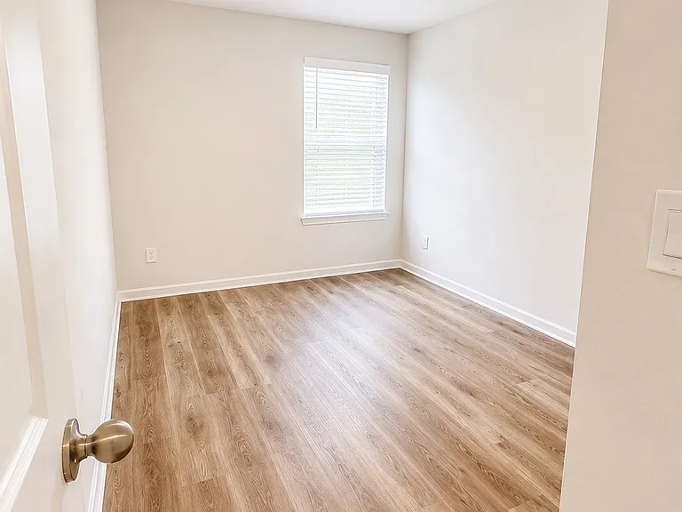5522 Avery Dr — Photo 14