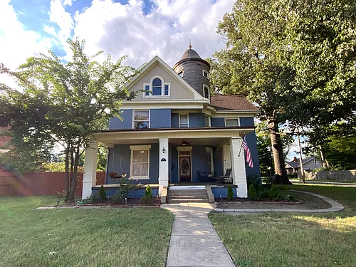 1401 Jefferson St #A Photo 1 1401 Jefferson St #A Photo 1