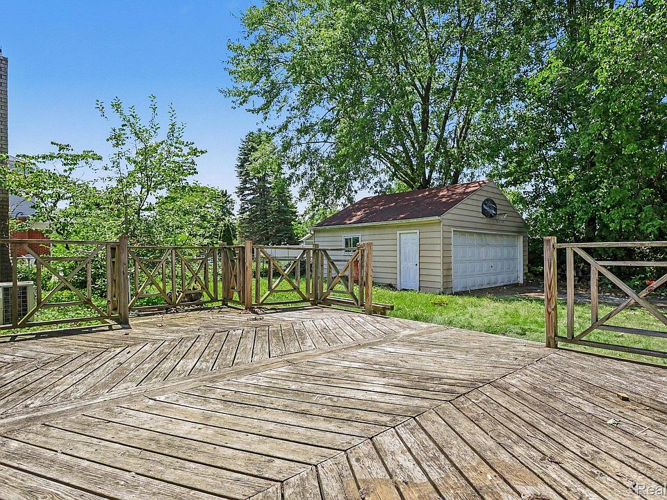 43171 Hartwick Dr, photo 29