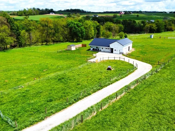 13490 Cunningham Rd, Apple Creek, OH 44606