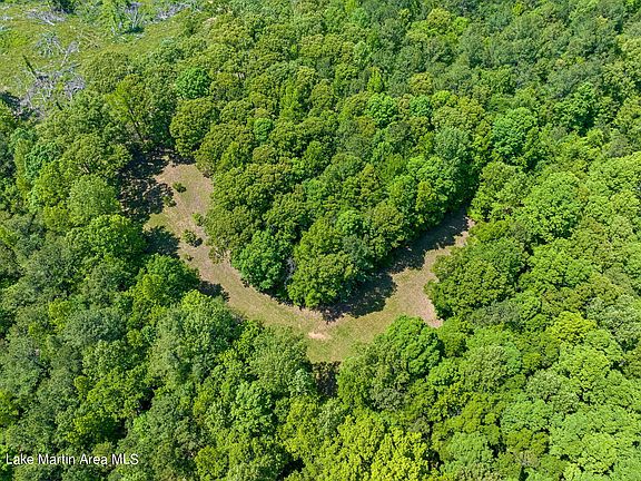 4th image of 33 Acres Al Hwy #63