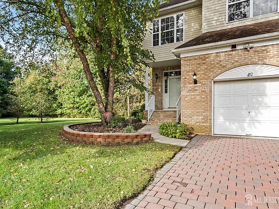 3rd image of 80 Tennyson Rd
