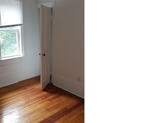 3rd image of 224 S Adams St