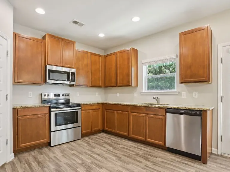 3324 Estes Dr — Photo 10