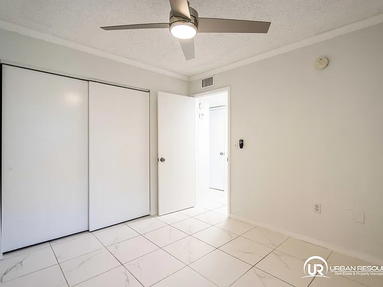 3265 Virginia St #18 — Photo 23