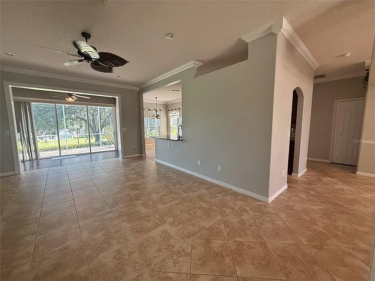 2222 Caxton Ave — Photo 9