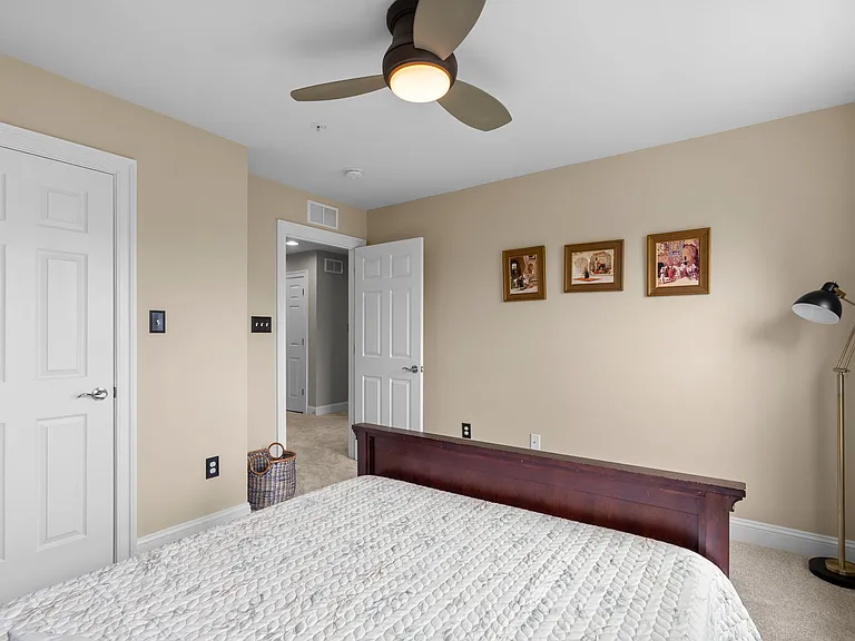 11826 Mango Ln — Photo 29