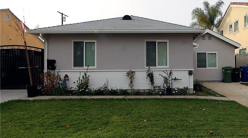 1st image of 5011 Lindley Ave