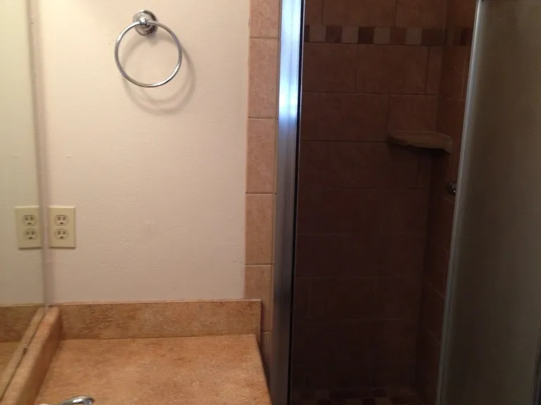 343 Woodcrest Dr — Photo 7