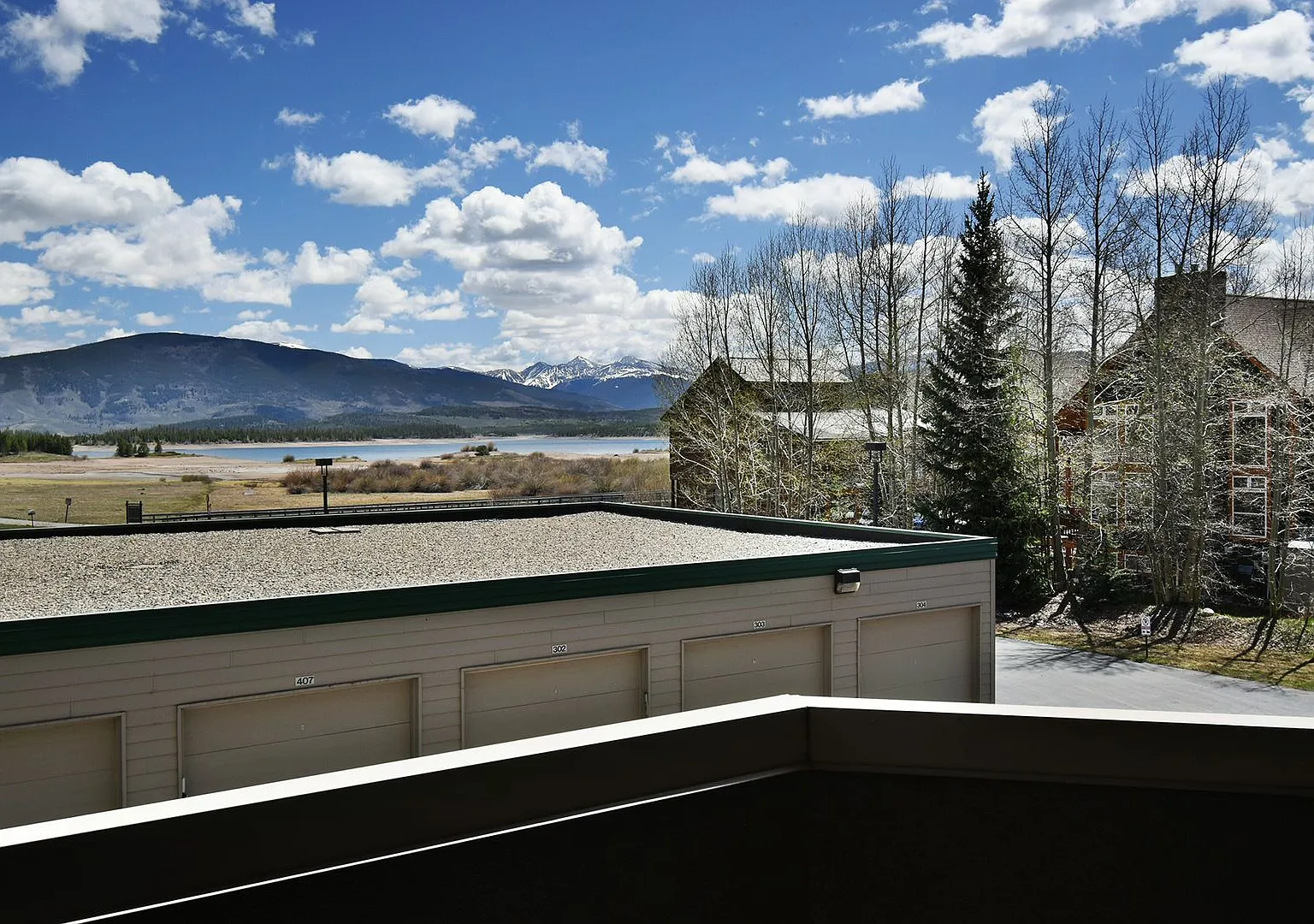 Long Term Rental- Towers at Lakepoint #208 — Photo 1
