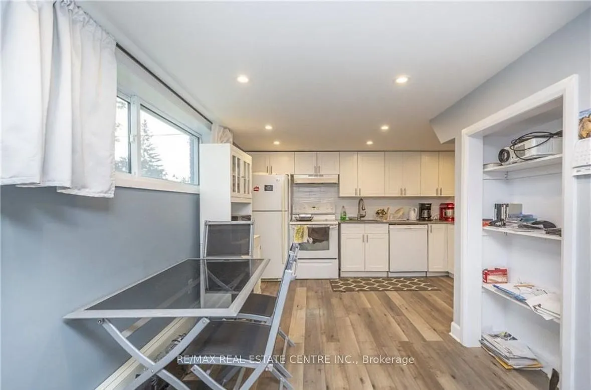 2 bed, $1,799 — Photo 3