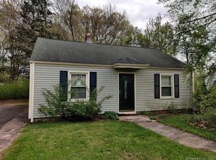 11 Park Rd, North Haven, CT 06473