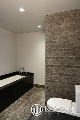 Rented by Kian Realty | media 5