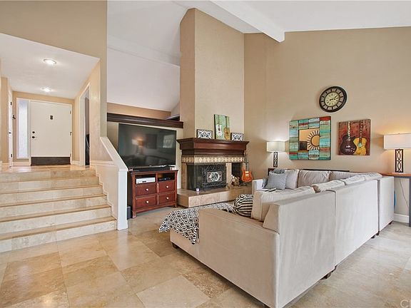 2nd image of 664 N Lemon Hill Trl