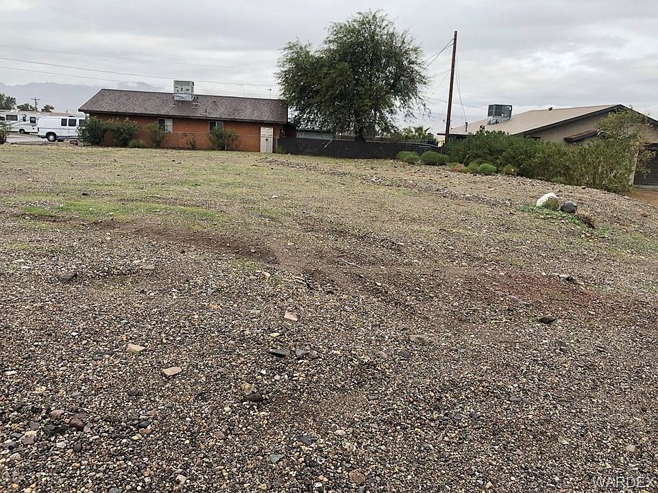 1st image of 3643 Gloria Ave