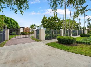 8610 SW 48th St, Miami, FL 33155