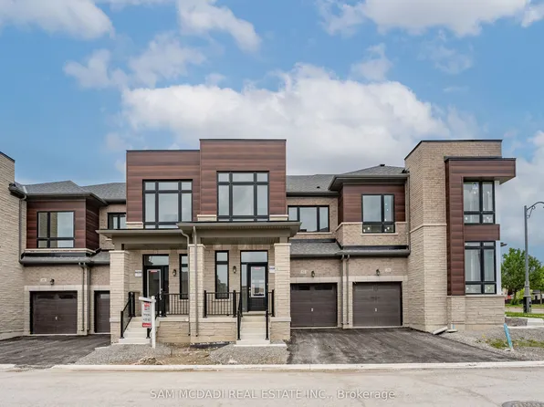 52 Fish Dr, Aurora, ON L4G 0C5