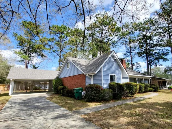 3010 The Woods Rd, Picayune, MS 39466