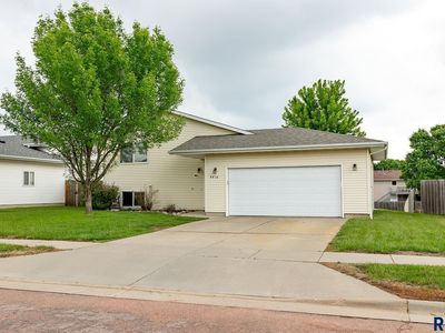 4436 W Briggs Dr, Sioux Falls, SD, 57107