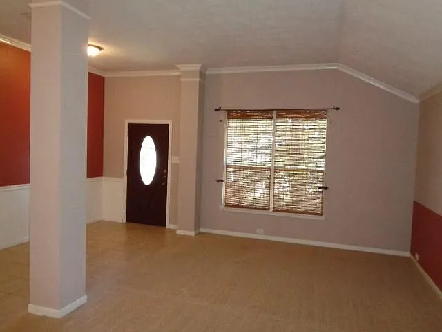 3 bed, 2.0 bath, 2134 sqft, $1,725 — Photo 4