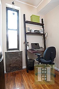 3rd image of 290 Avenue Of The Americas APT 6G