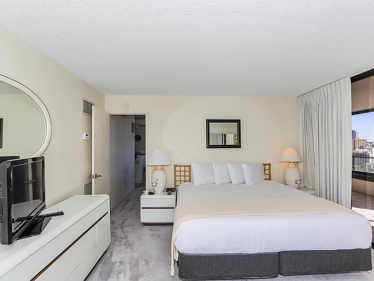 1910 Ala Moana Blvd #21B — Photo 36