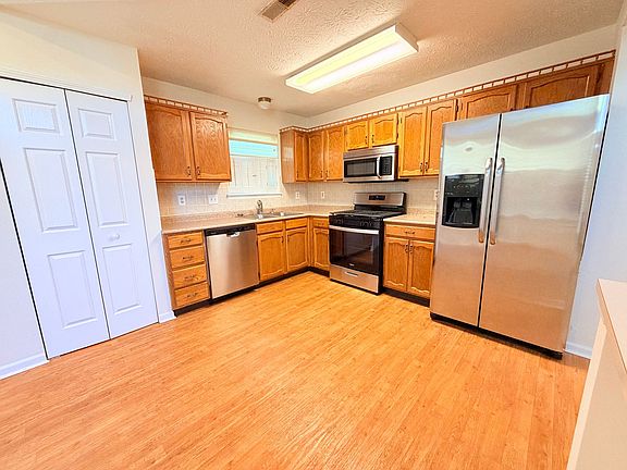 5th image of 161 Tracy Ridge Blvd