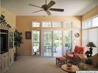 33 Spring Valley Dr, Lakewood, NJ 08701