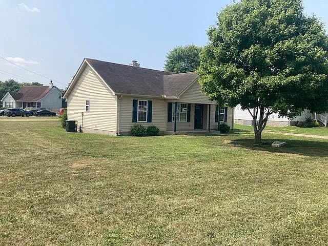 3 bed, 1150 sqft, $1,850 — Photo 2