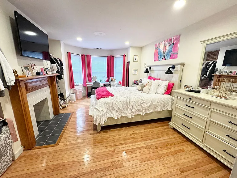 71 Gainsborough St #101 — Photo 4
