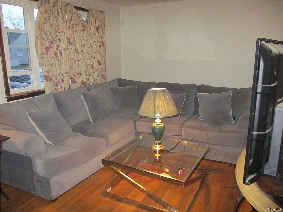 2nd image of 178 Fairfield Ave