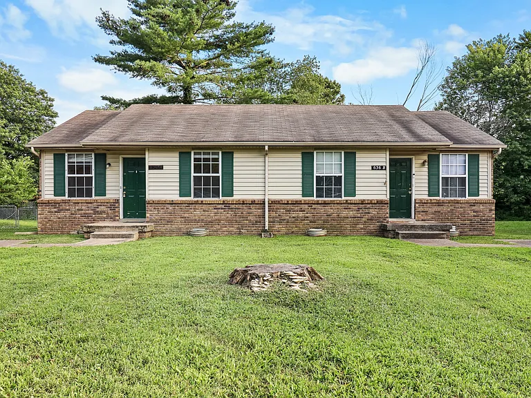 636 R S Bradley Blvd #B — Photo 1