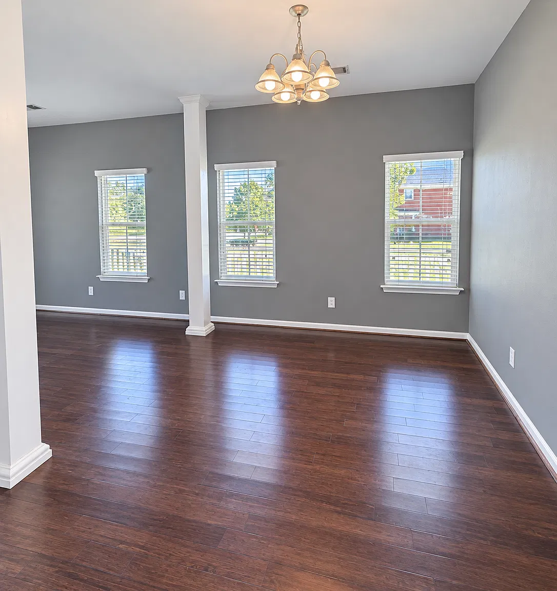 3 bed, 2.5 bath, 1672 sqft, $2,000 — Photo 2