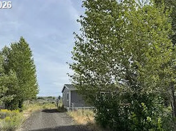 58282 Maple Circle Rd, Christmas Valley, OR 97641