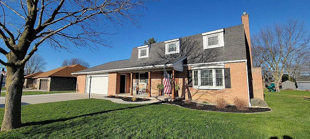 459 Cedar Ln photo 1