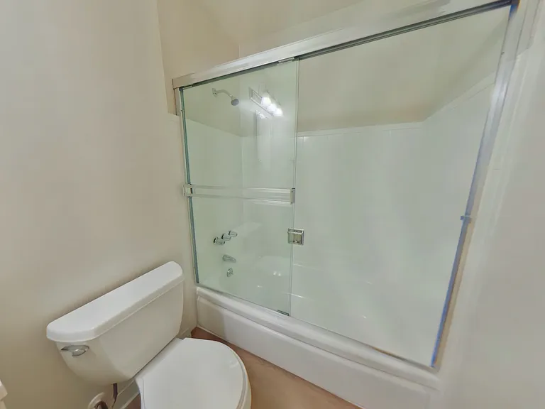 22 Coleman Pl #17 — Photo 14