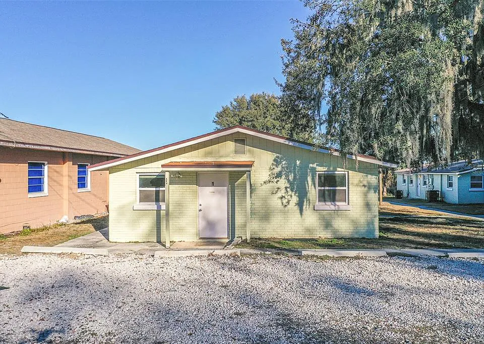 114 E Northside Dr #3