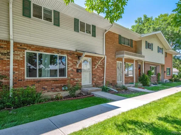 9008 E Lehigh Ave, Denver, CO 80237