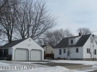 201 1st St SE, Clarks Grove, MN 56016