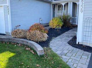 8227 Boatwatch Dr, Baldwinsville, NY 13027