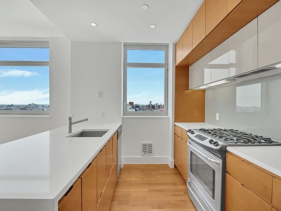 2nd image of 150 4th Ave APT 11G