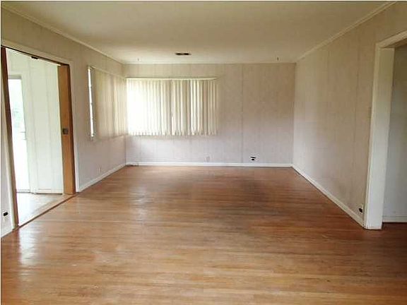 5th image of 1104 Margaret Ave