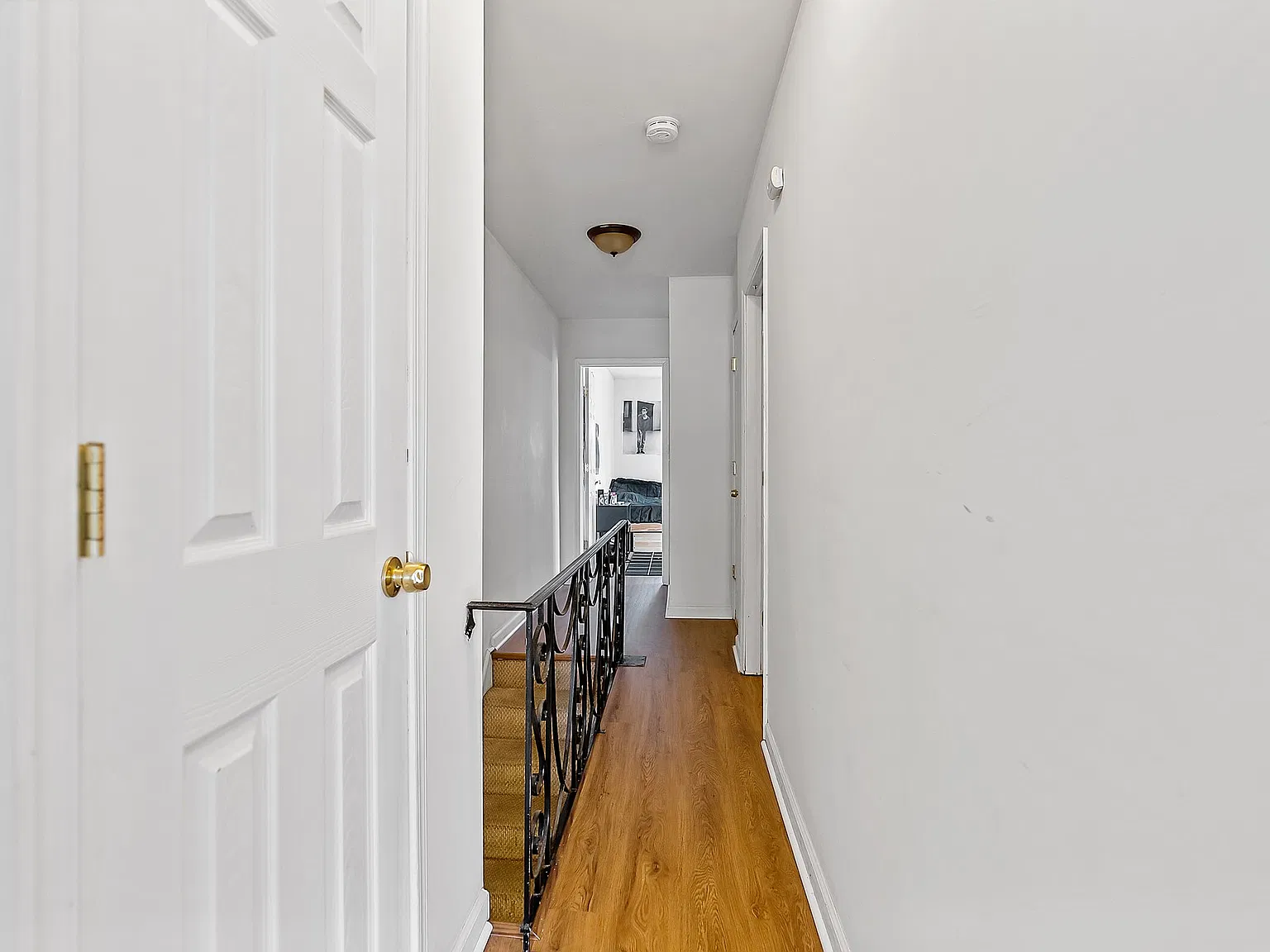 5 bed, 1450 sqft, $2,450 — Photo 2