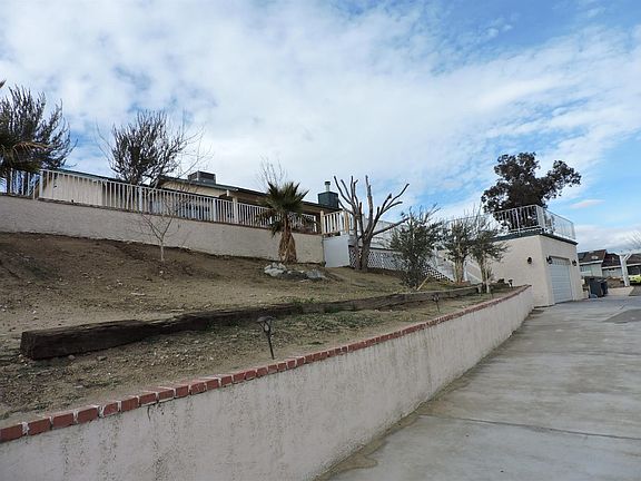 5th image of 16530 Kayuga St