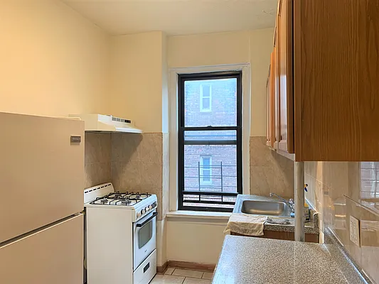 Rented by Sohayegh Enterprises Corp. | media 7