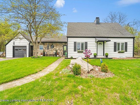 3rd image of 2371 Rowley Rd