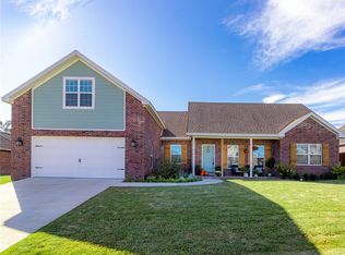 515 Oak Run Ln, Cave Springs, AR 72718