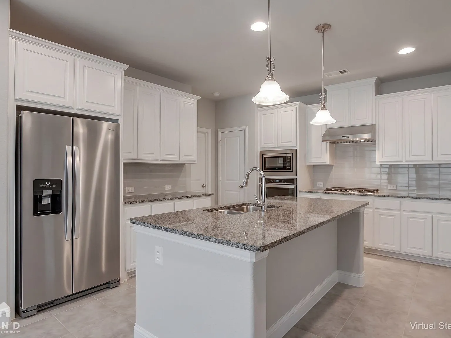 3 bed, 2.5 bath, 2235 sqft, $3,365 — Photo 3