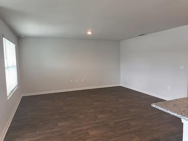 44 Autumns Wood Dr — Photo 7
