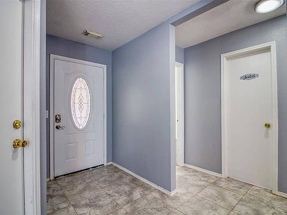 5th image of 21222 Somerset Park Ln